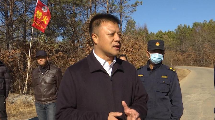 收购站占道经营现场,伟华滨河截污项目,水源地保护区拆迁现场,畜禽